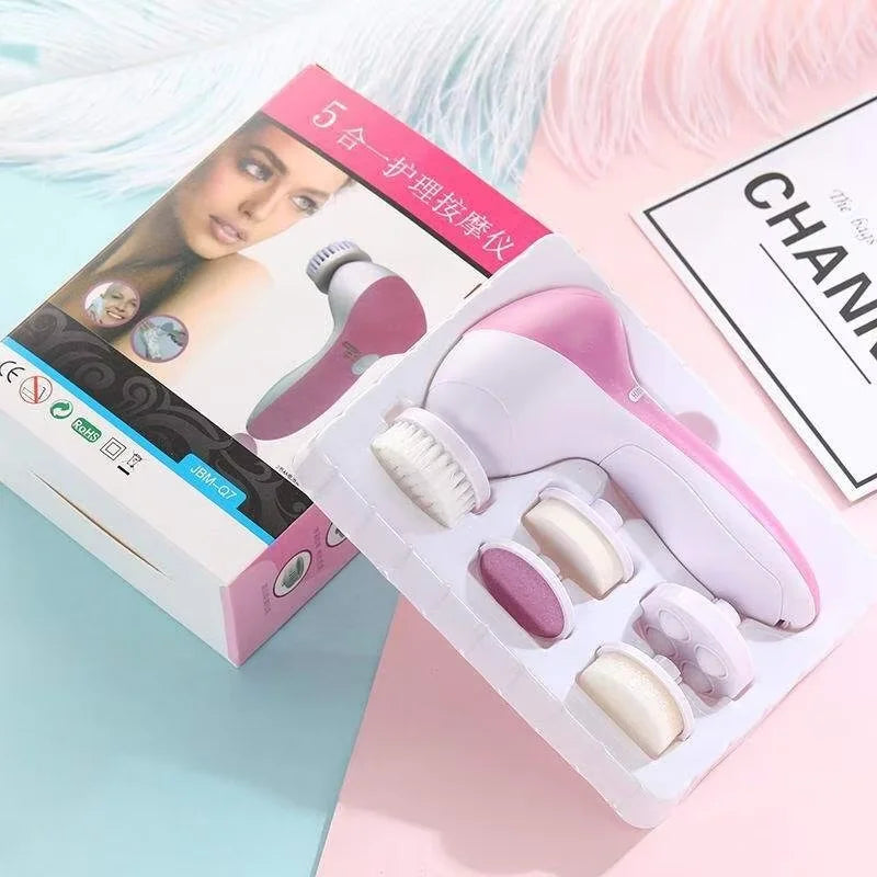 Escova elétrica de limpeza facial. Retira maquiagem, cuidados com a pele